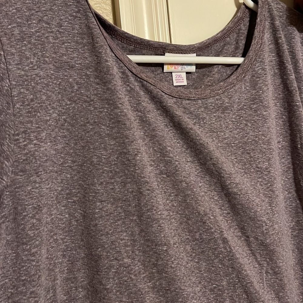 2-2XL GiGi shirts - Picture 2 of 4
